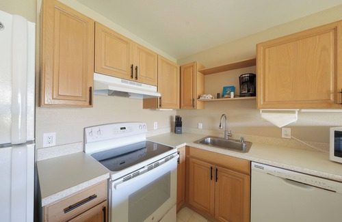 Kapaa Condo | Island dream Getaway PK-E304