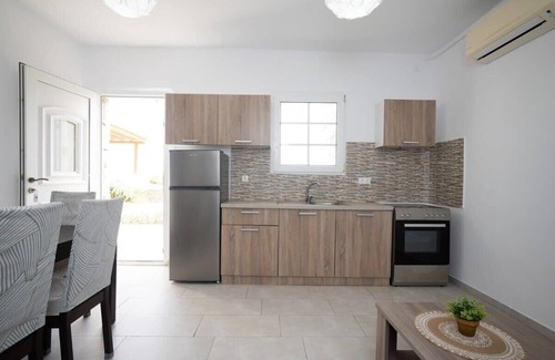 Plintri Apartment | Island Dreaming Opal 2 Bd in Mykonos w shared pool