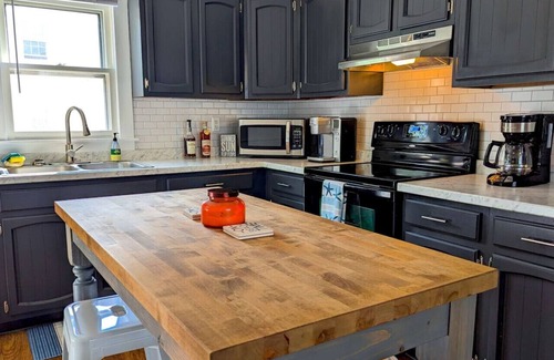 Chincoteague House | Island Escape: Bikes, Kayaks, Grill, Firepit, Beach Gear, Large Quiet Property