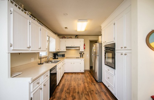 Edisto Island House | Island Gossip: Dog-Friendly Paradise w/Sun Deck & Easy Beach Access; Cable TV/WiFi