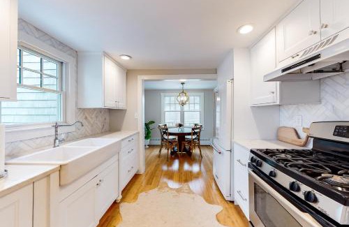 Vineyard Haven House | Island Home
