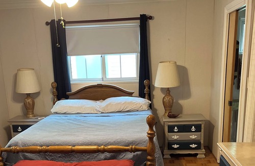 Algonac Cottage | Island, house cottage. Lakefront property with boatlift and seawall.