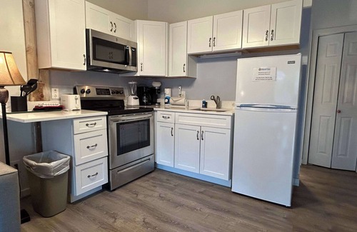 Oak Bluffs Condo | Island Inn - 2 Bedroom & 1.5 Bath Townhouse - 45G - Oak Bluffs, MA