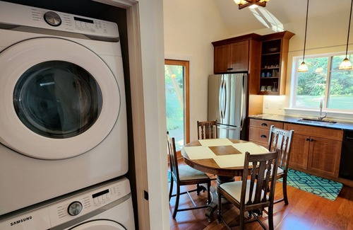 Lansdowne Cottage | Island Luxury Retreat on St Lawrence River, in Thousand Islands near Gananoque