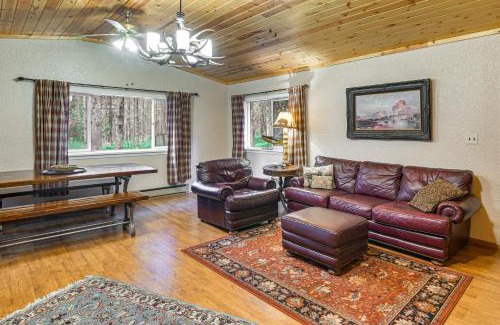 Island Park House | Island Park Fishing Cabin - Walk to Henrys Fork!