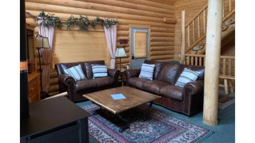 Island Park House | Island Park Getaway