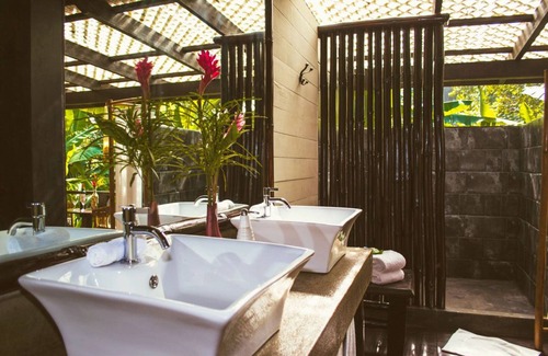 Bocas del Toro Hotel | Island Plantation