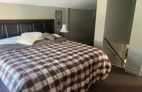Baldwinsville Apartment | Island Property with Boat Docking