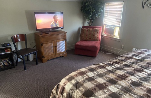 Baldwinsville Apartment | Island Property with Boat Docking