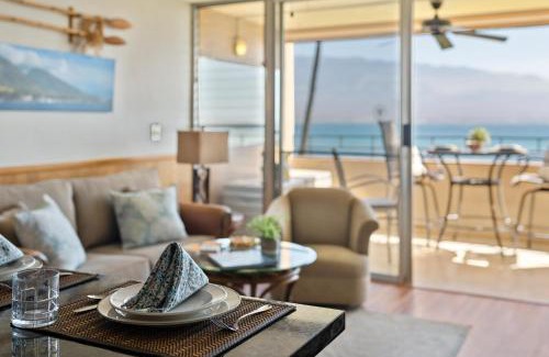 Maalaea House | Island Sands 210 · IS 210 OceanFront Condo Expansive Ocean Views