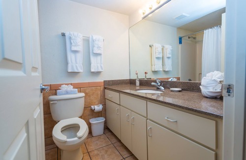 Williams Town Resort | Island Seas Resort