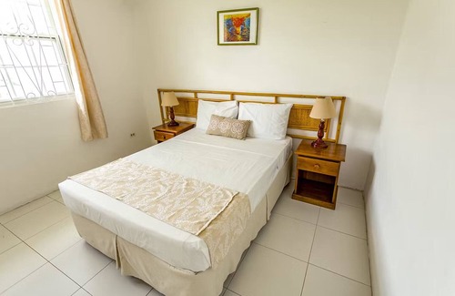 Blue Waters Hotel | Island Stay w/Full Kitchen & Breathtaking Vistas | Pool | 10 Min Walk to Beach
