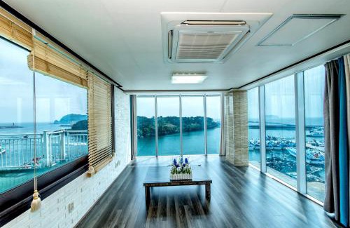 Songsan-dong Apartment | Island story pension