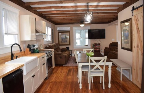Chincoteague House | Island Time-Newly Renovated Waterman's Cottage w/Water & Sunset Views