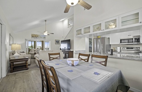 The Dunes House | Island townhouse renovated and restored in The Dunes