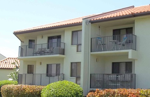 Tierra Verde Condo | Island Vacation - Summer Deal! Family 3-6 - Water View. (ask first than book!)