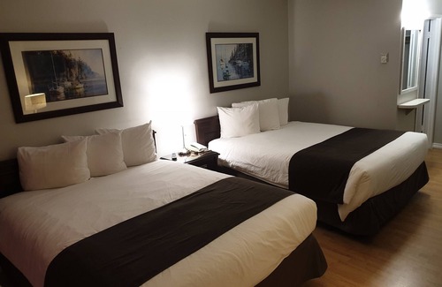 Historic Powell River Townsite Hotel | Island View Lodge