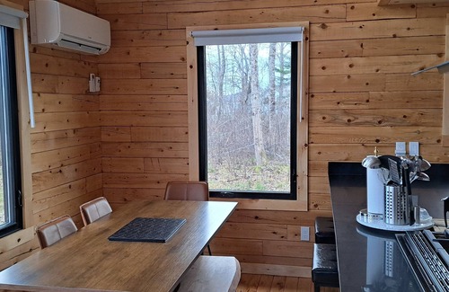 Antigonish County House | Islander Lodge - Lochaber Lake Lodges