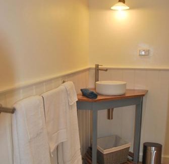 Woodend House | Islay House - Blue Room