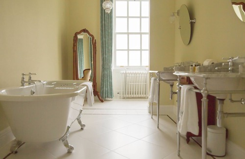 Islay Island Hotel | Islay House