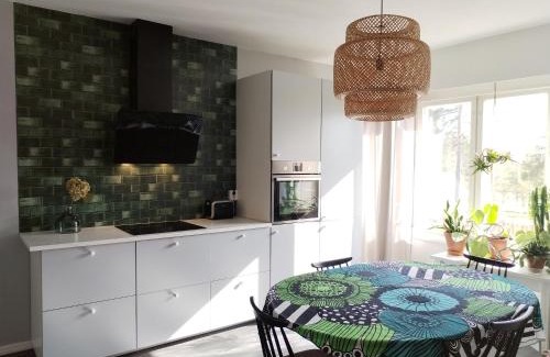 Varkaus Apartment | Iso huoneisto koskien ja palveluiden äärellä
