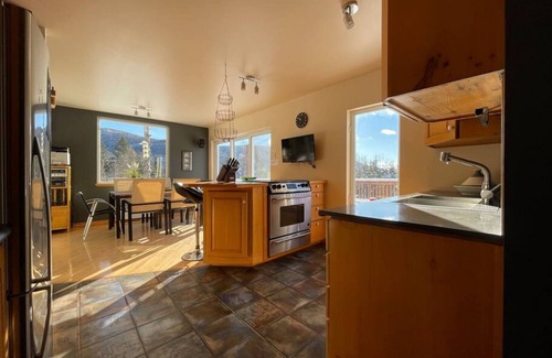 Saint-Brigitte-de-Laval House | Isolated house with view on the mountains