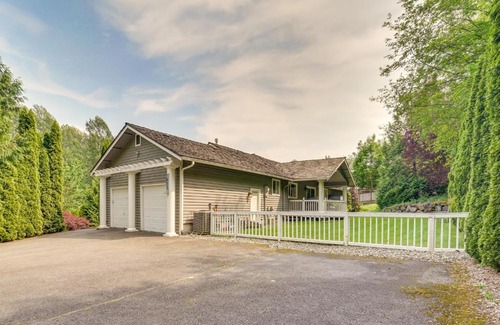 Issaquah House | Issaquah Retreat Near Lake Sammamish State Park!