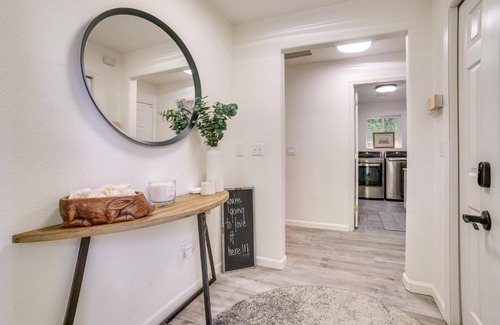 Issaquah House | Issaquah Retreat Near Lake Sammamish State Park!