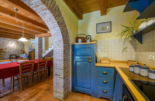 Rakalj House | Istrian stone house with fireplace and garden, 2 km from the sea