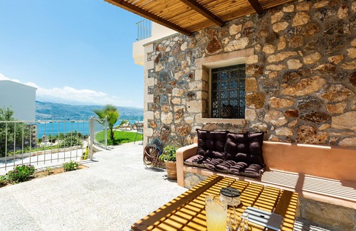Pitharion Villa | Istros Villa II, Pool, BBQ & Heated Spa Whirlpool