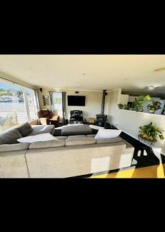 Gisborne House | It Cosy