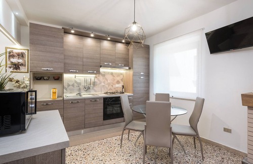 Isola del Gran Sasso dʼItalia Bed & Breakfast | Cozy grandparents' house with panorama ready to dive into the trails.