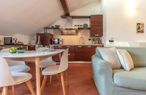 Maccagno Apartment | The Turret "The Seagulls" on Lake Maggiore