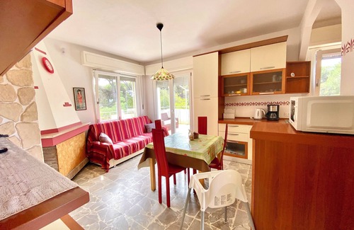 Marina di Castagneto Carducci House | Fantastic Villa with private pools 90 meters from the beach