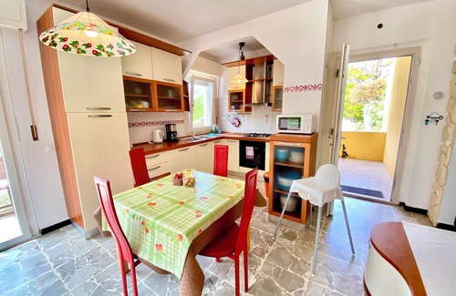 Marina di Castagneto Carducci House | Fantastic Villa with private pools 90 meters from the beach