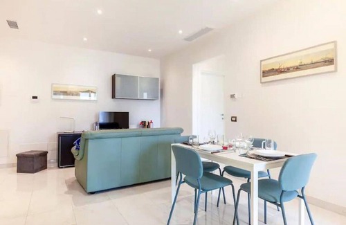 Calambrone Apartment | "Orchidea" Holiday Home with Beach and Pool in Pisa