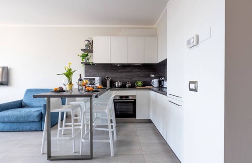 Calambrone House | Seaside Studio with Swimming Pool and Parking