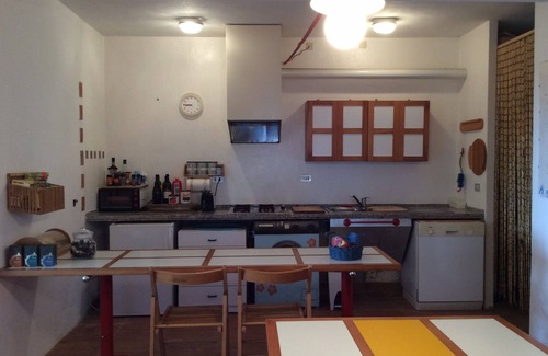 Capo D'arco Villa | Self-contained loft in Villa in Capo d'Arco, two minutes' walk from sea