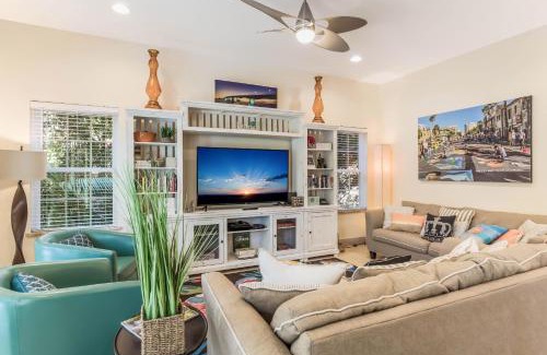 Holmes Beach House | It's a Jungle Out There