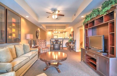 Bluff City Condo | It's Bristol Baby! 2br/2ba across from BMS