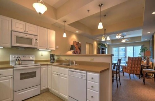 Bluff City Condo | It's Bristol Baby! 2br/2ba across from BMS