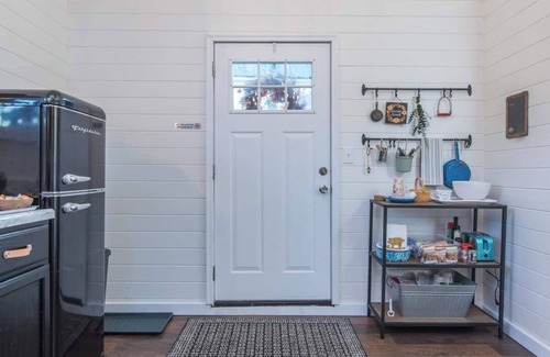 Harrodsburg House | It's rare to find a place that's both historic & one-of-a-kind