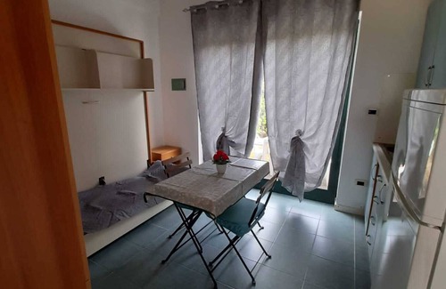 Contrada Taverna House | House