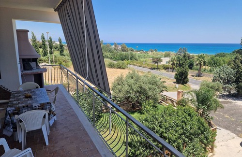 Santa Caterina Dello Ionio Marina Apartment | Nina's house 4, 300 meters from the sea