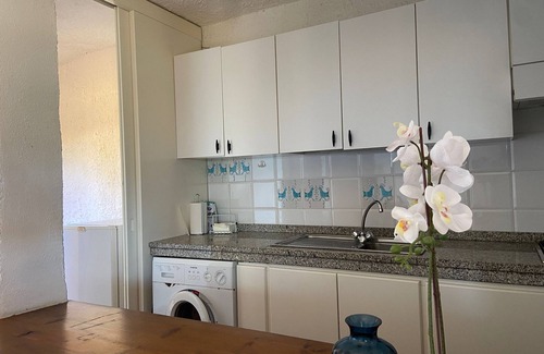 Villaggio delle Mimose Apartment | Sea View apartment, 2 min walk from the beach