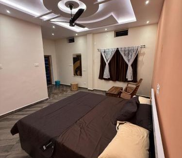Kamalapur House | Italian cafe Hampi