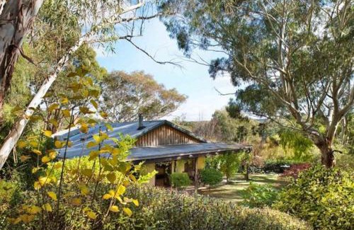 Daylesford Villa | Italian Hill Garden Villa