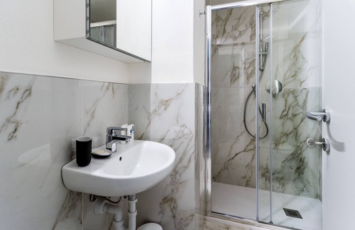 Magenta Apartment | Italianway - The B Village Standard - Apt 02