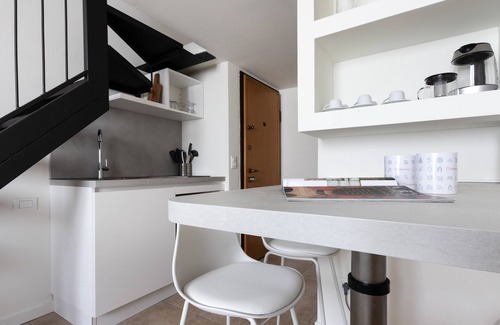 Magenta Apartment | Italianway - The B Village Standard - Apt 58