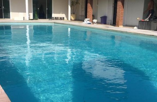 Cibratel II House | Itanhaém Maravilhosa, Bilhar, Sky, WiFi, Piscina e churrasqueira grande, Gramado, Casa linda de alto padrão a 600m praia